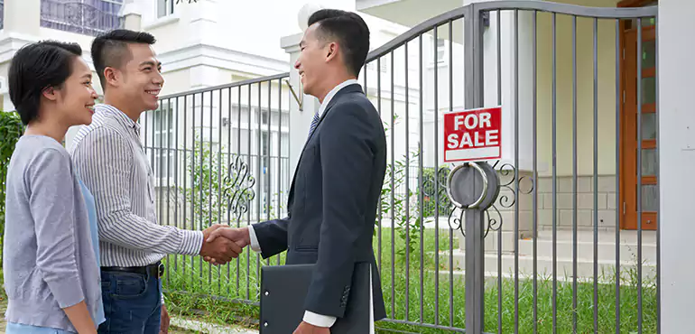 Why Choose Us to Sell Your House in Rochester, NY?